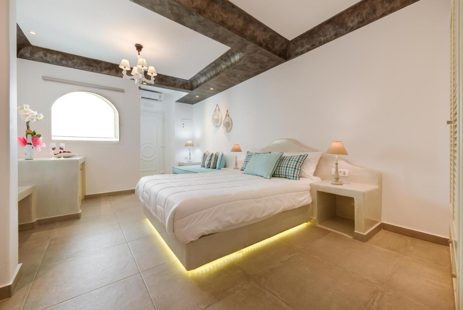 B Suites Fíra Kültér fotó